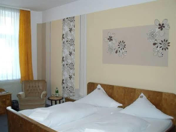 Hotel Neun 3/4 Celle Exterior foto